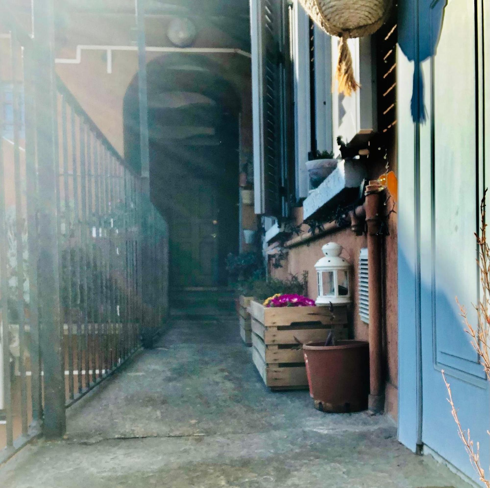 La Casa Sul Ballatoio Isola Humanitas E Alcatraz Милан Экстерьер фото